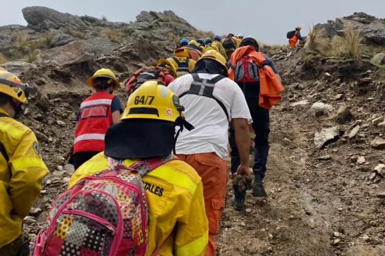 Rescate en Cerro Champaquí: Jóvenes Intoxicados