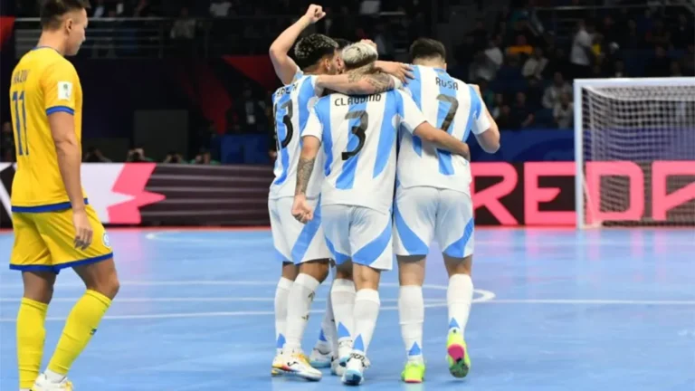 Argentina goleó a Kazajistán y jugará ante Francia la semi del Mundial de futsal