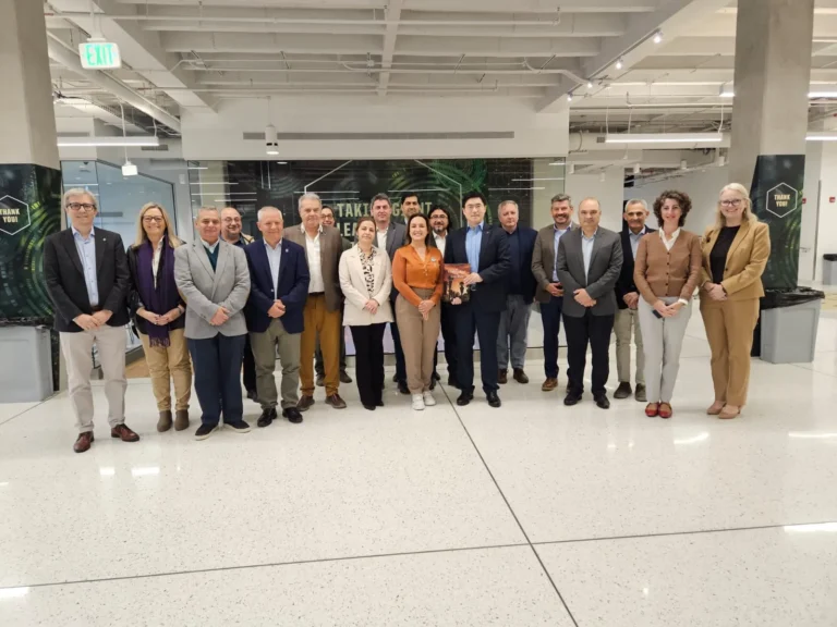 Prunotto lidera visita a Purdue 