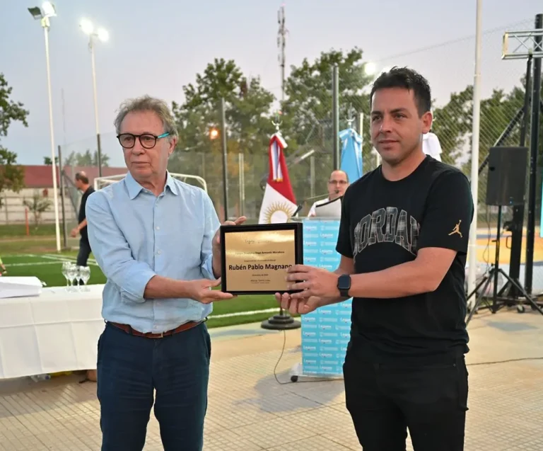 Inauguran Microestadio y cancha en Laguna Larga  