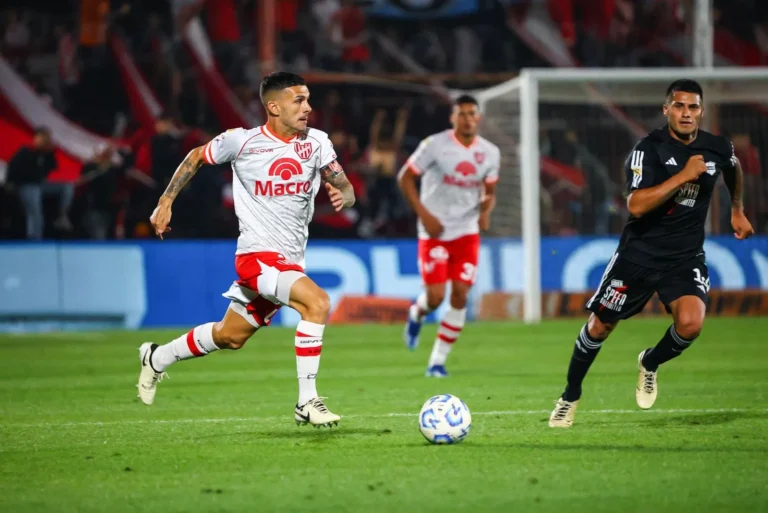 Instituto venció a Riestra