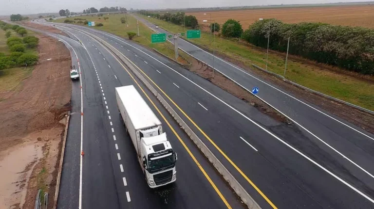 Se oficializó la privatización de rutas nacionales