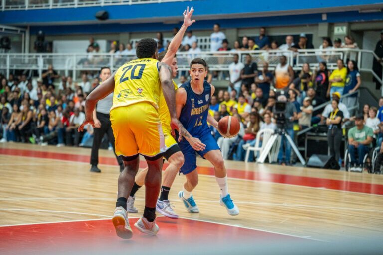 La Selección Argentina de básquet venció a Colombia y avanzó a la Americup