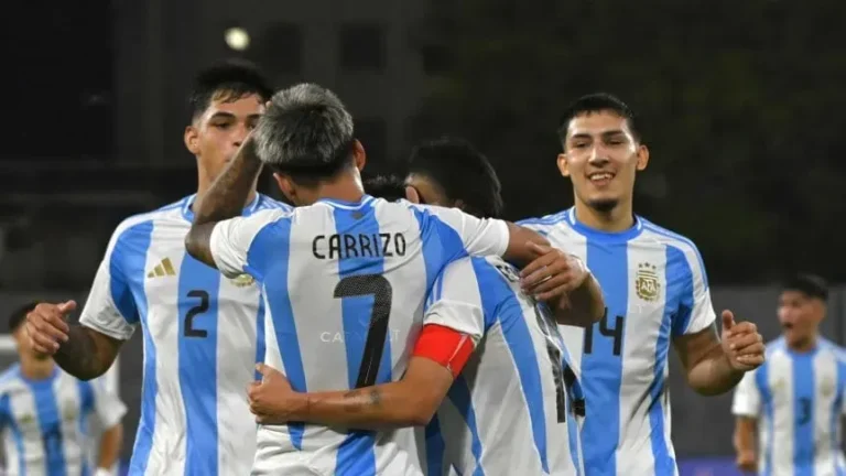 Argentina derrotó a Uruguay y lidera en el Sudamericano Sub 20