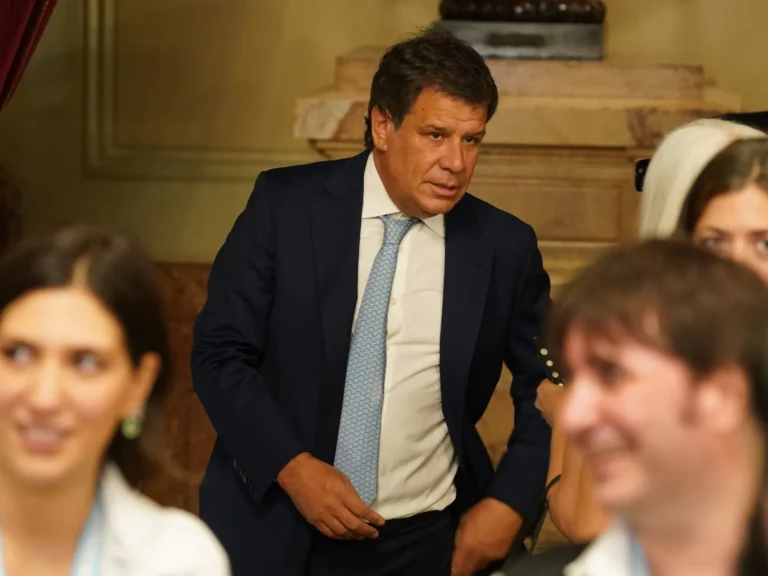 Facundo Manes confirmó que denunciará a Santiago Caputo por amenazas