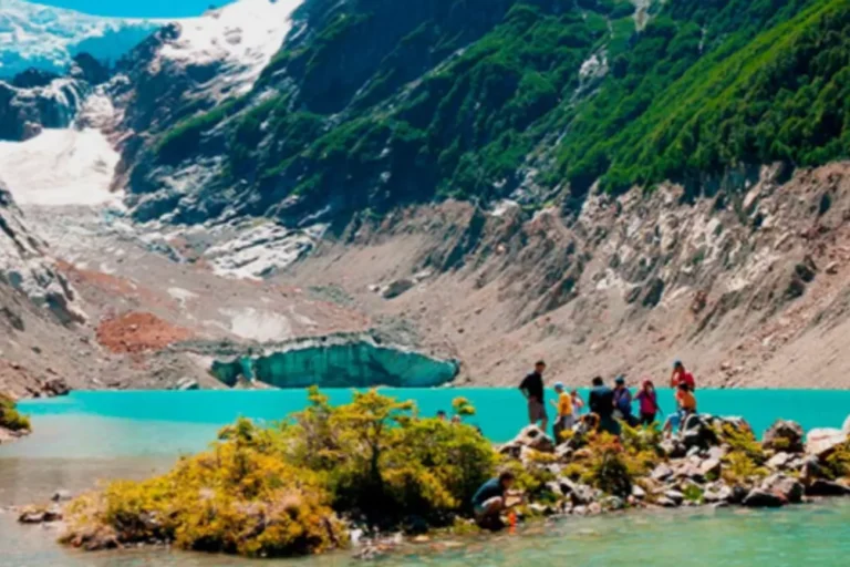 Córdoba estrena vuelo directo a la Patagonia