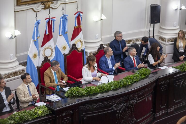 Legislatura de Córdoba reinauguró su sede histórica