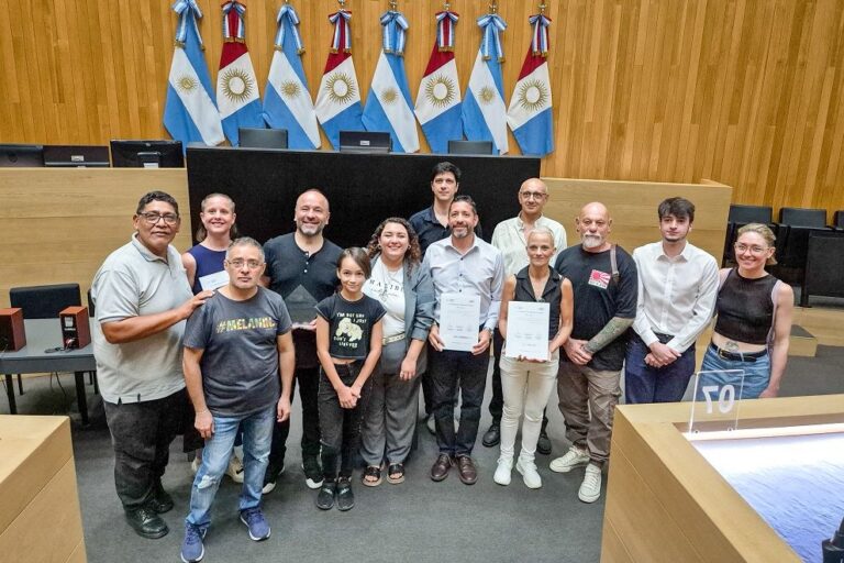 Reconocimiento en Córdoba al Círculo Aikikai y al artista Mateo Resk