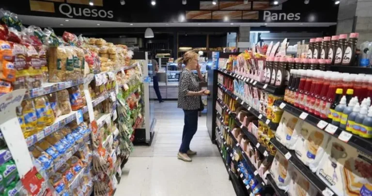 Los supermercados no aceptan las subas que lanzaron las empresas