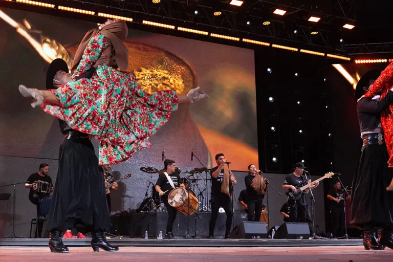 En el Teatro Real, se lanza el Camino del Folklore del Norte Cordobés