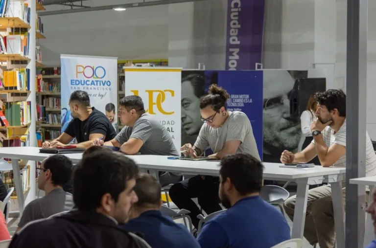 San Francisco: Comenzó el trayecto formativo en Robótica Industrial