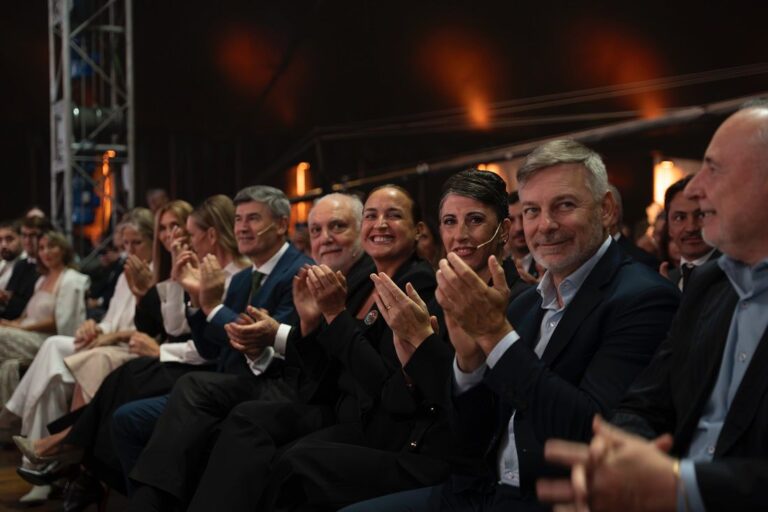 Prunotto en la celebración de la Universidad Siglo 21