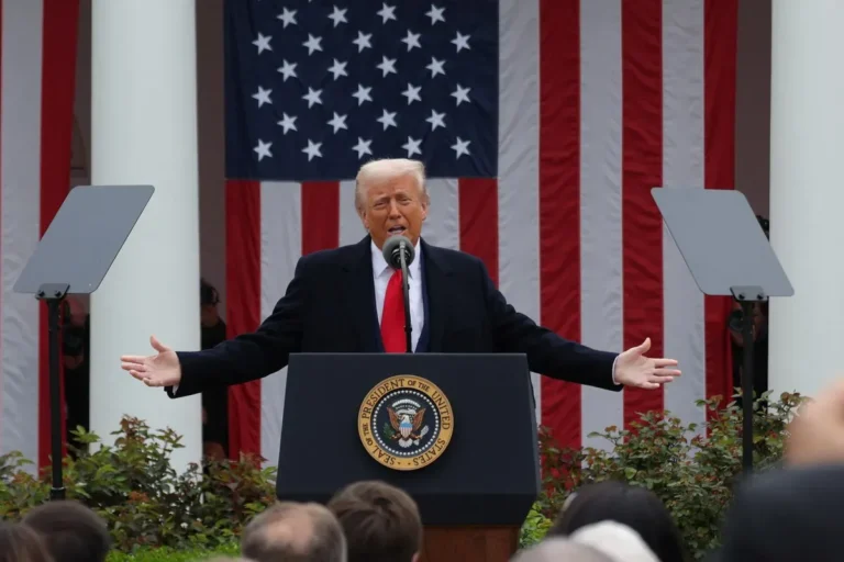 Trump impuso un nuevo piso de 10% de aranceles