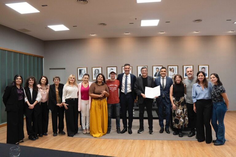 La Legislatura distingue a “La Zurda”