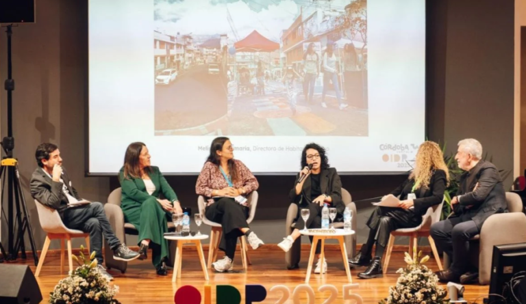 Más de 500 autoridades debatieron el futuro de la democracia