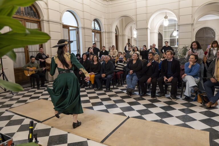 Malambo femenino: lanzaron el campeonato nacional en la Legislatura