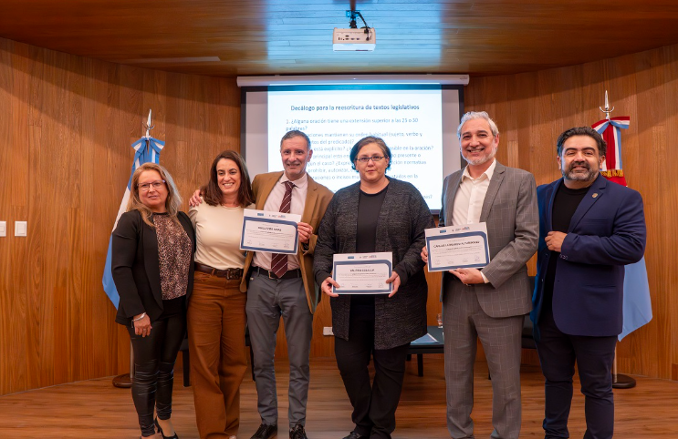 Capacitación en lenguaje para asesores y legisladores