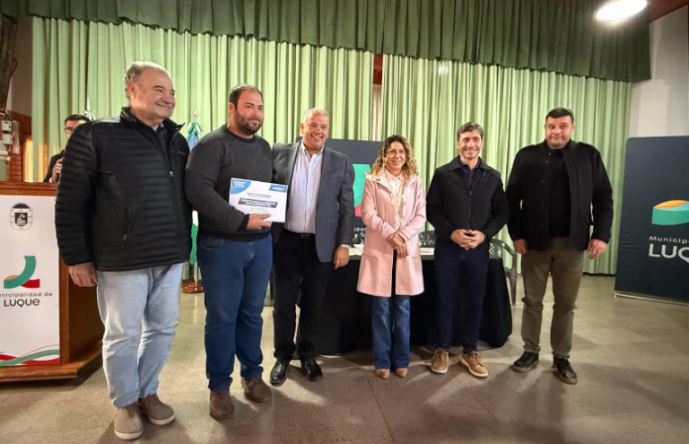 Entregaron créditos y viviendas en Luque