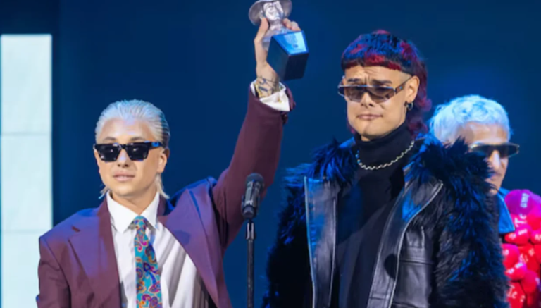 Premios Gardel: CA7RIEL y Paco Amoroso arrasaron