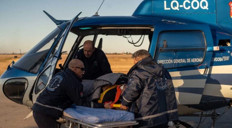 Helicóptero al Champaquí: rescataron a un turista accidentado