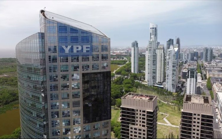 YPF: audiencia urgente entre la Argentina y los demandantes
