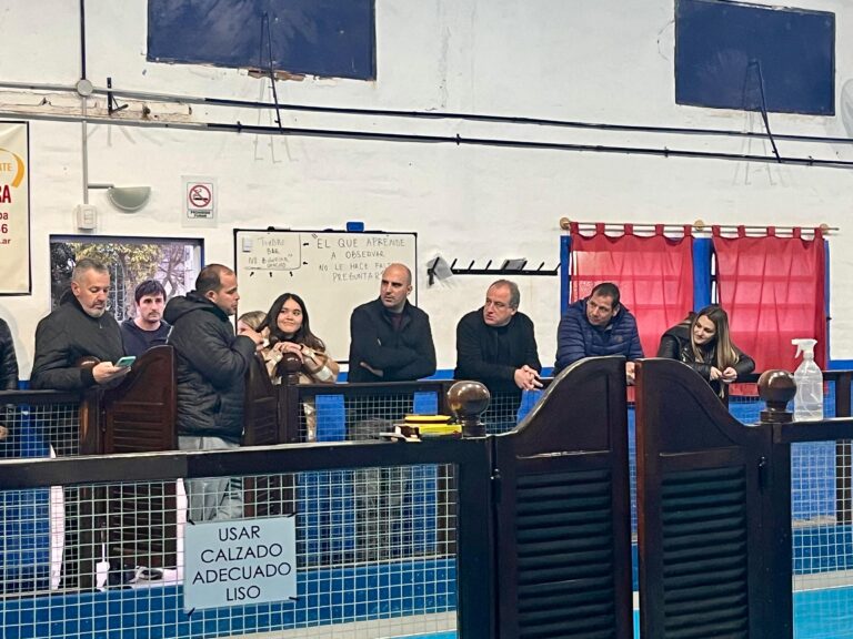 Los clubes como espacios de contención