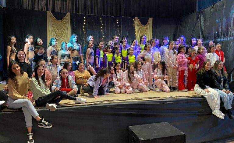  Encuentro Amistoso de Danzas en Temple 