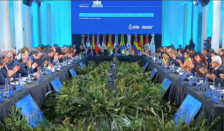 Milei pidió apertura comercial en el Mercosur