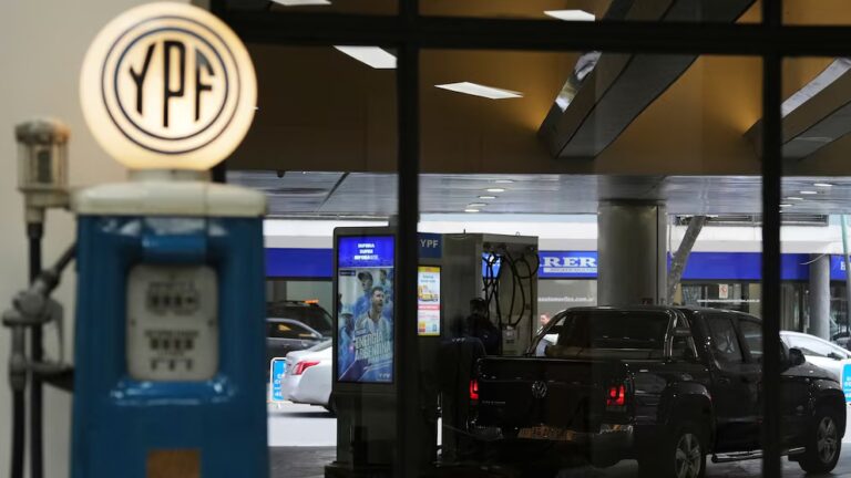 La justicia de EEUU decide si Argentina entrega el 51% de las acciones de YPF