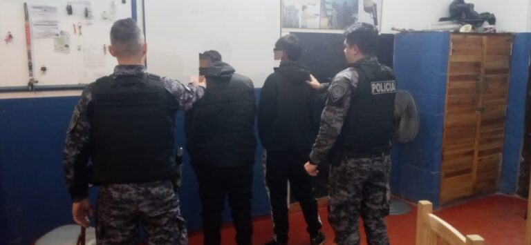 Menores aprehendidos por hurto en Costa Sacate