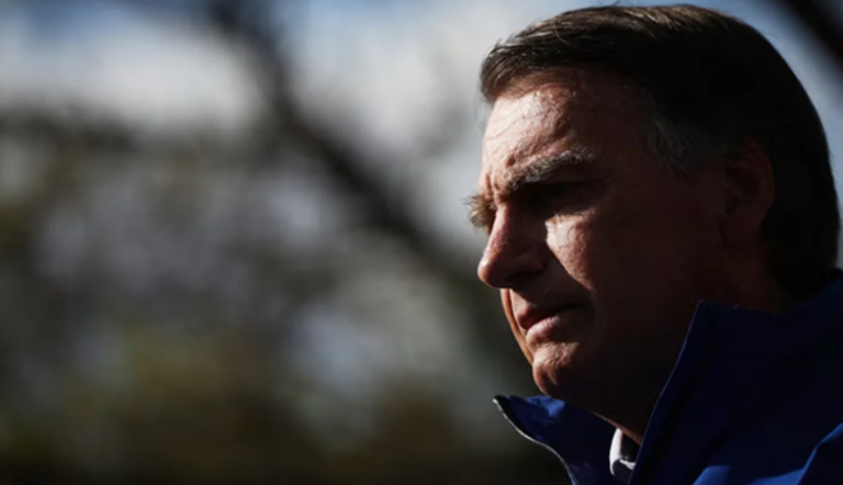 Prisión domiciliaria para Jair Bolsonaro