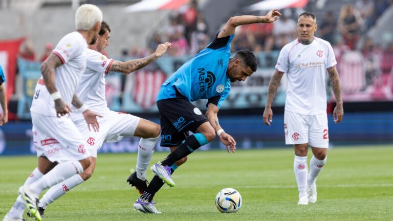 Barracas y Belgrano empataron 1-1 