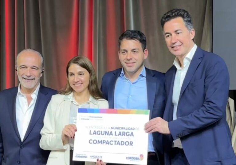 Torres Cena y Llaryora presentaron financiamiento para municipios