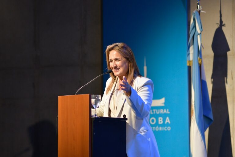 Prunotto acompañó a la Fundación e+e en su 20° aniversario