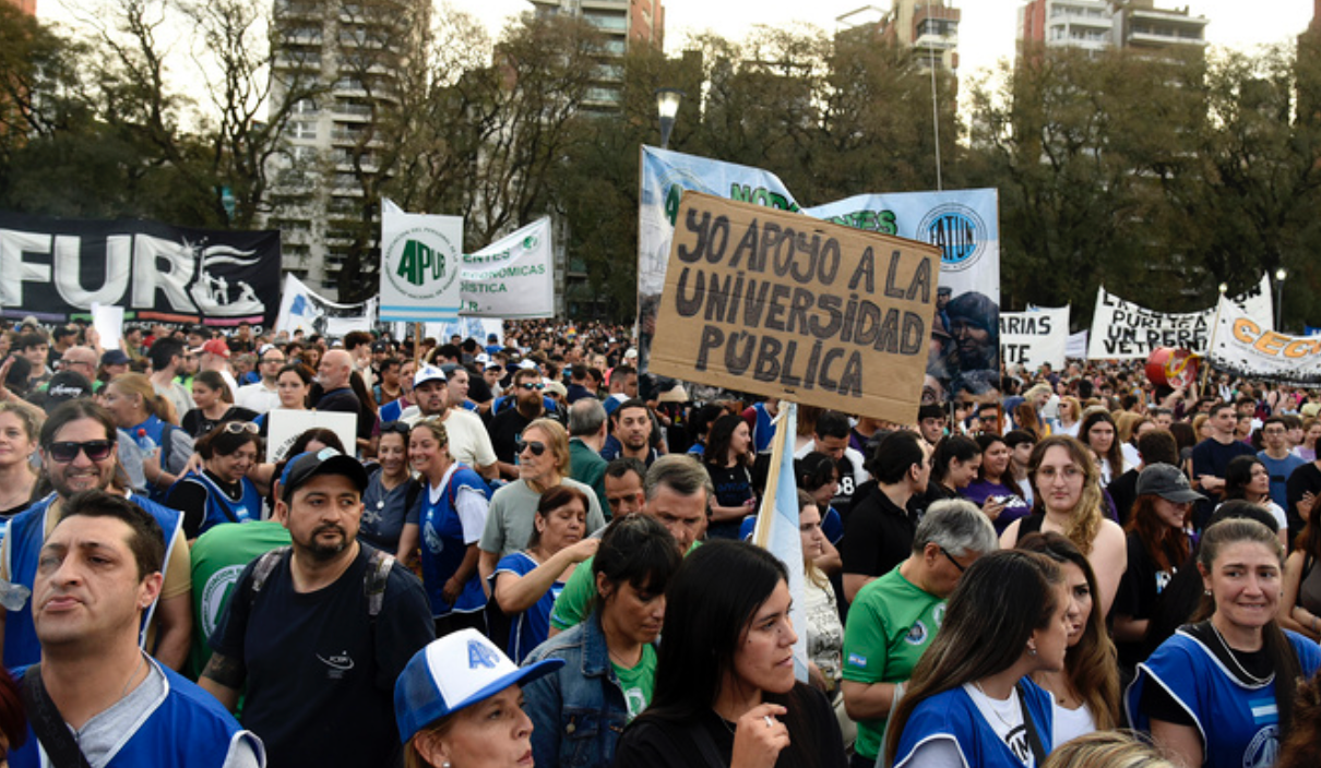 Docentes universitarios el miércoles paran por 72 horas | Hechos