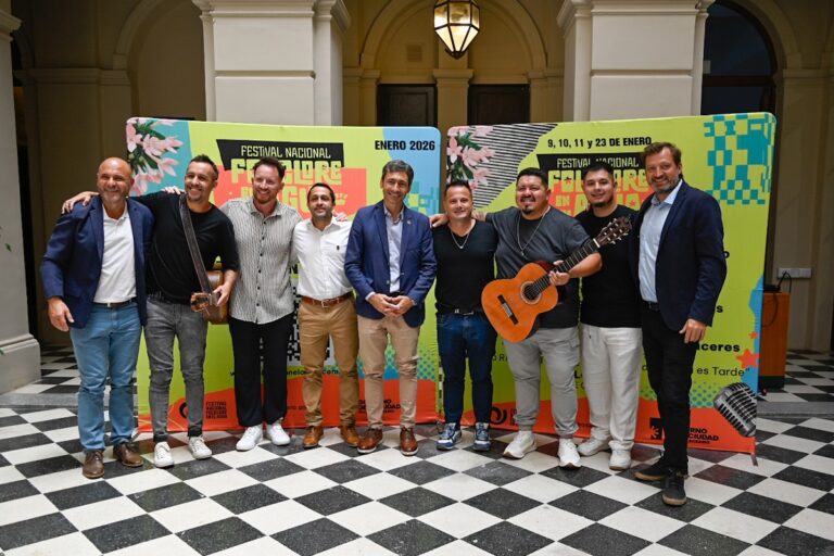 Presentaron la 58° edición del Festival Nacional de Folclore en el Agua