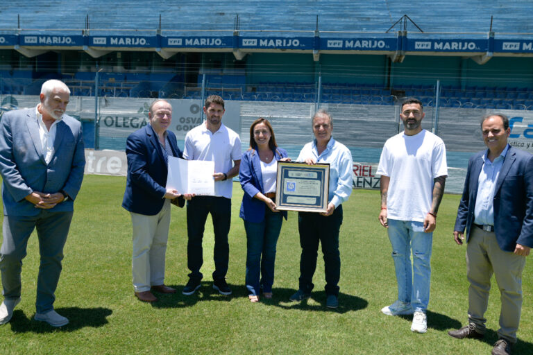 Prunotto encabezó el reconocimiento a Estudiantes de Río Cuarto tras su ascenso histórico