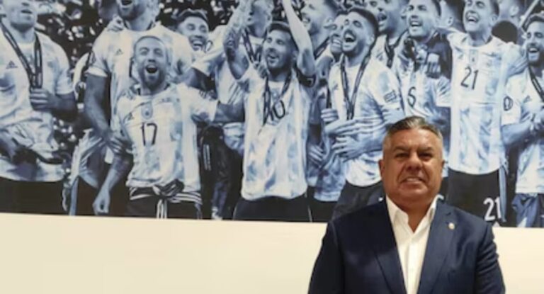 La AFA transfirió USD 42 millones a sociedades fantasma en Estados Unidos