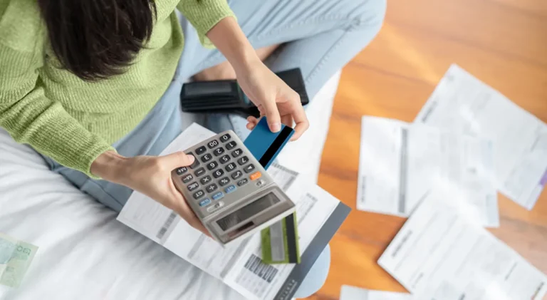 Casi el 30% de los argentinos usará el aguinaldo para pagar deudas