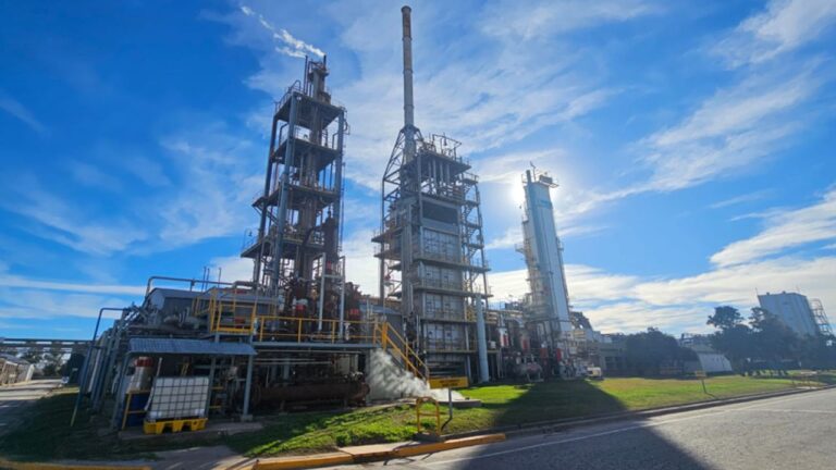 Petroquímica Río Tercero alcanzó un acuerdo con el sindicato y podría retomar la actividad
