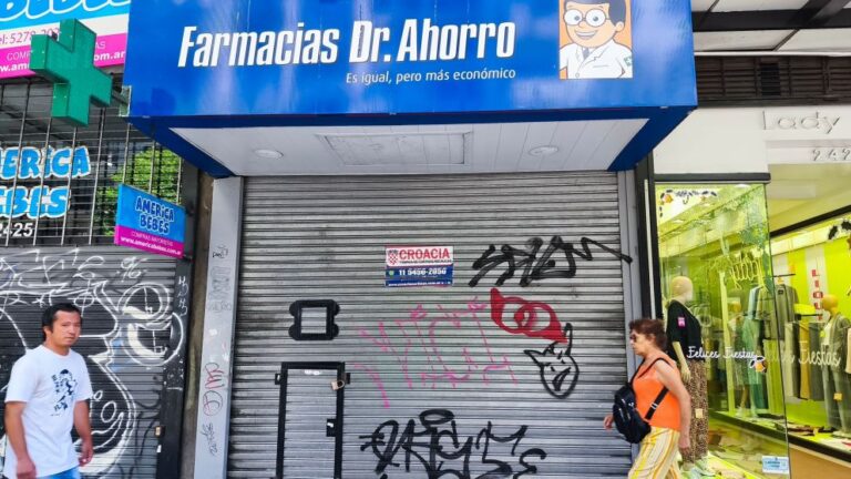 Una famosa cadena de farmacias quedó al borde de la quiebra en medio de la crisis económica