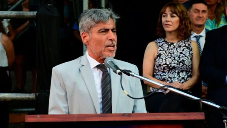 Escala la pelea por los drones: el ministro Quinteros presentó una denuncia penal