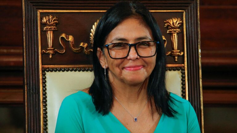 Delcy Rodríguez asumió la presidencia interina de Venezuela tras la captura de Maduro