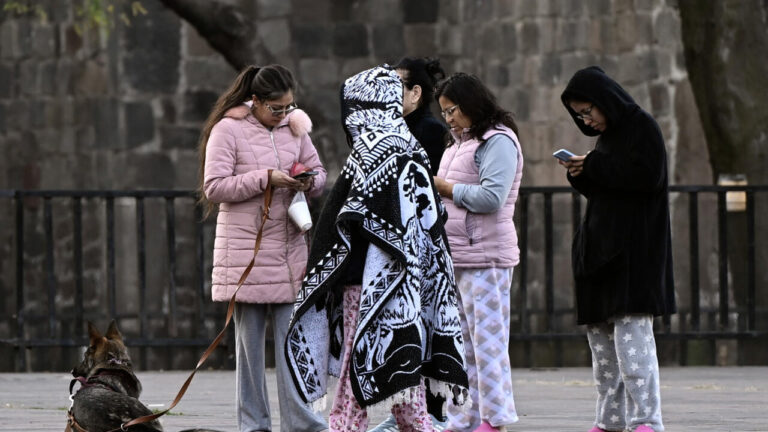 Un sismo dejó dos muertos en México y provocó graves daños en Guerrero