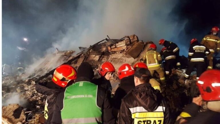 Incendio y explosión en Suiza: decenas de personas murieron durante una fiesta de Año Nuevo