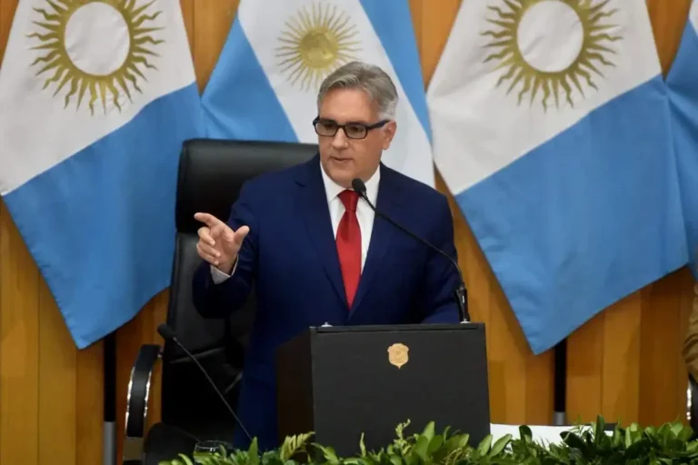 Llaryora abre el período legislativo 2026 en Laboulaye