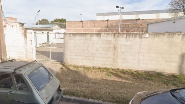 Barrio Ituzaingó: murió un joven de 23 años mientras jugaba al fútbol