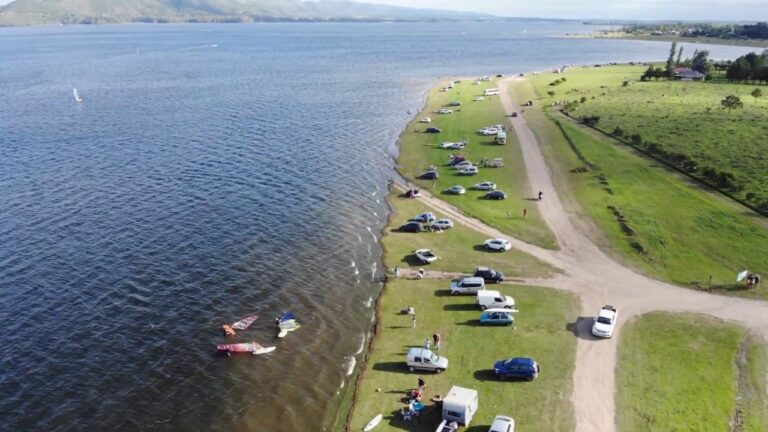 Dique Los Molinos: rescataron a una turista herida mientras practicaba surf