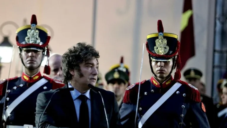 Milei analiza un indulto a militares condenados por delitos de lesa humanidad