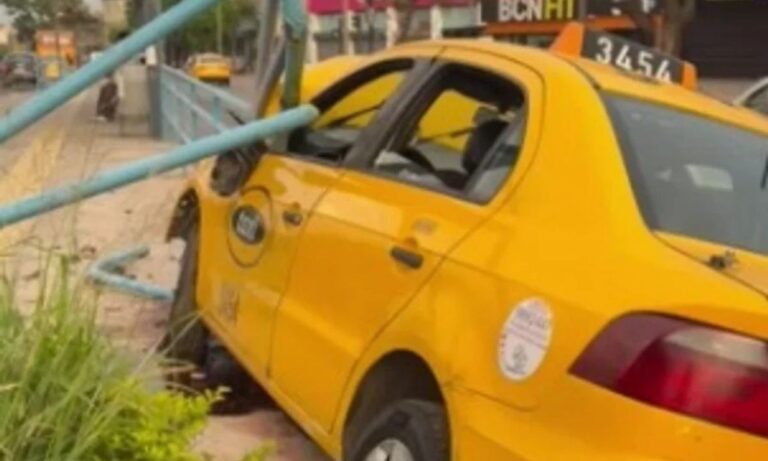 Córdoba: un taxista despistó y chocó contra una parada de colectivo